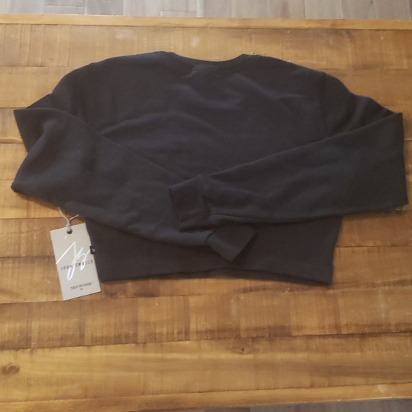 True Religion Women's Cropped Black Sweatshirt Sz X-Small - Picture 5 of 7